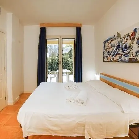 Oasi D'Oriente Aparthotel Santa Cesarea Terme Exterior photo