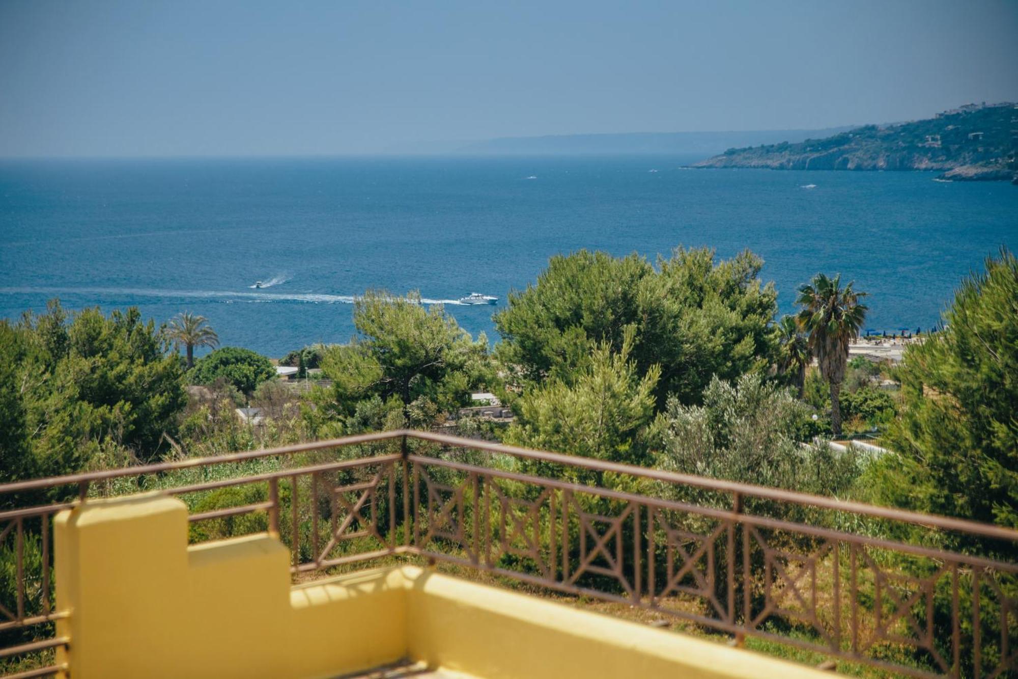 Aparthotel Oasi D'oriente 3*